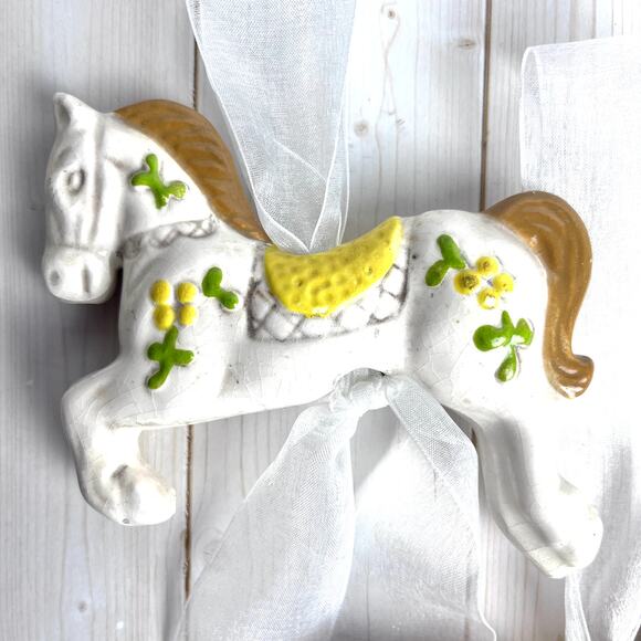 Pair GiGi VTG 70s Carousel Horse Ceramic Figurine Decor Ornament White Fairytale - Picture 6 of 10